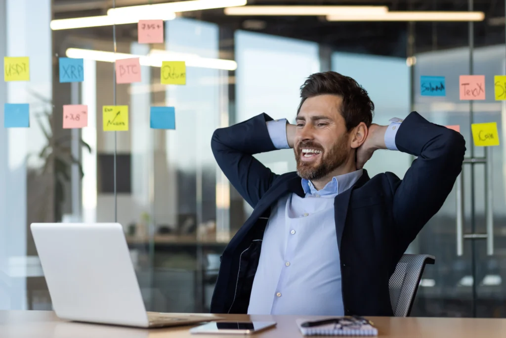 V1 - AI Consultant 4 AdobeStock 914246383