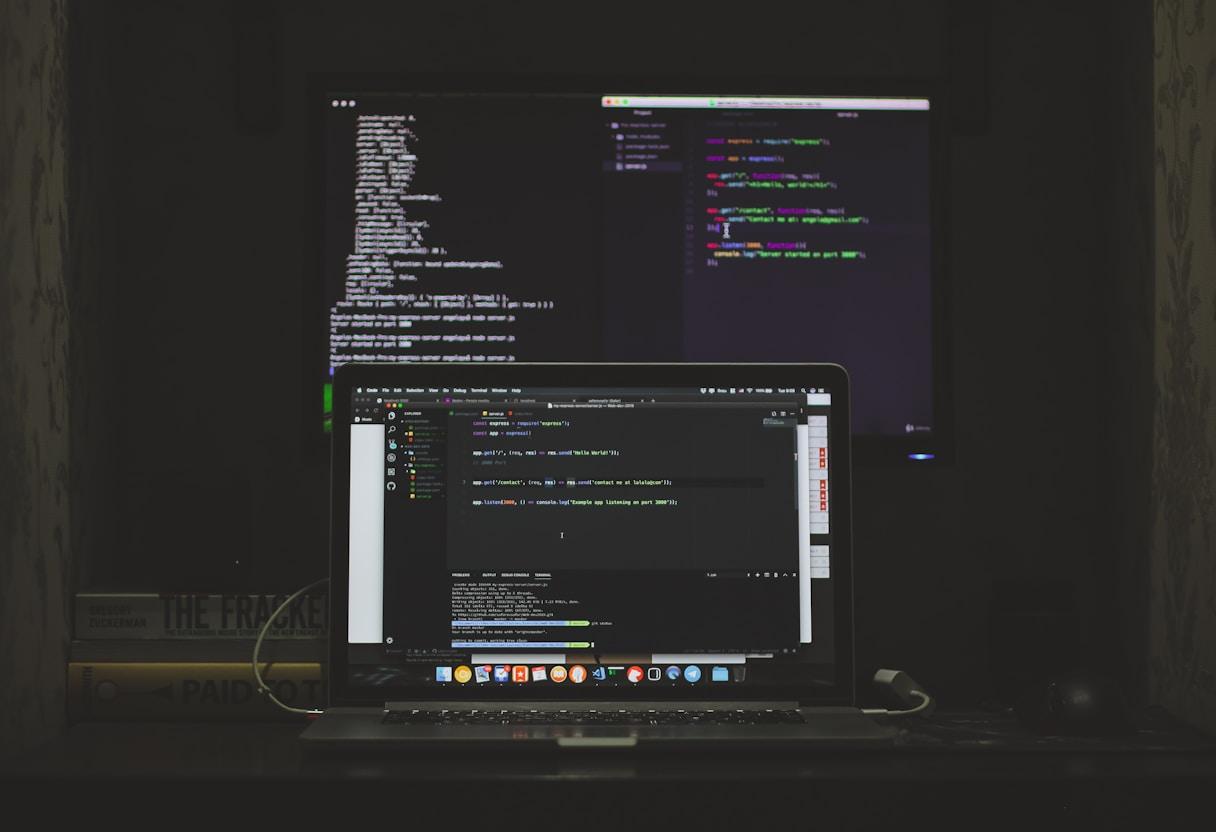 How to write prompts for AI 6 Developer prompts for integrating flight and airport data APIs